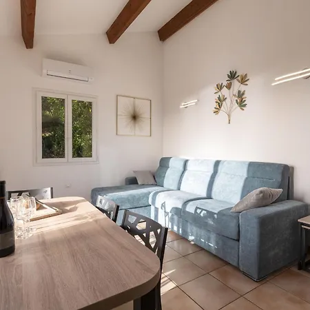 Bruzzi By Interhome Vakantiehuis *