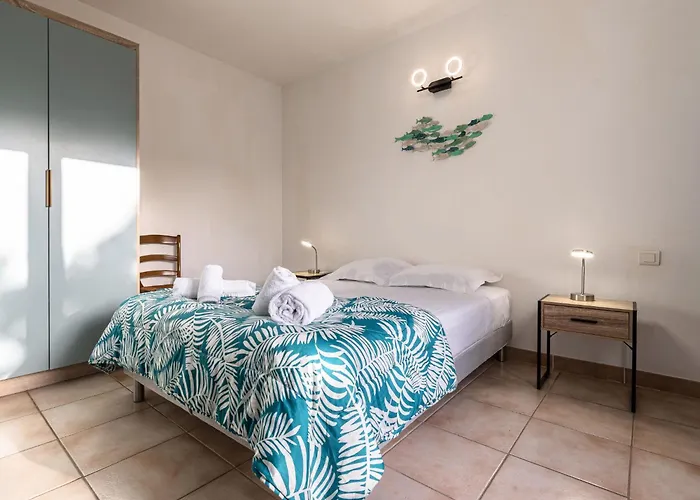 Vakantiehuis Bruzzi By Interhome Pianottoli-Caldarello (Corsica)