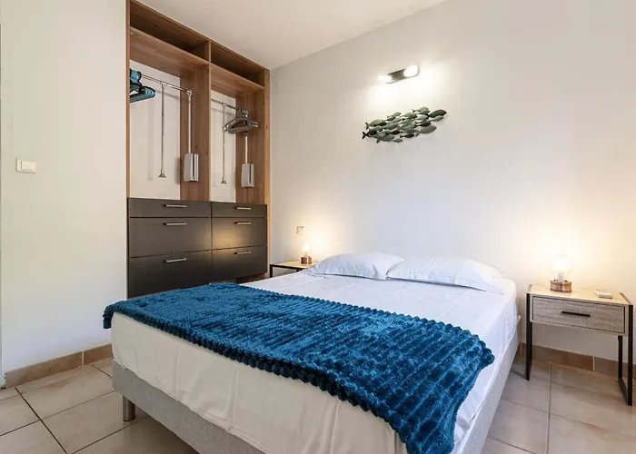 Bruzzi By Interhome *